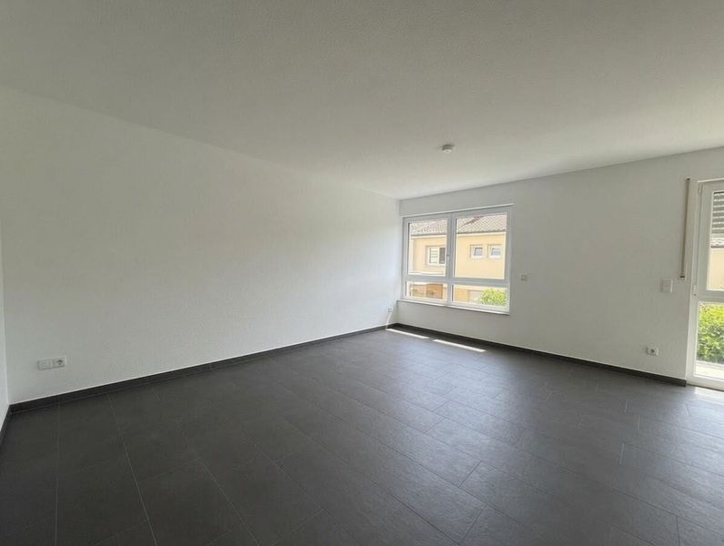 NEUWERTIGE WOHNUNG NÄHE DES BREITENAUER SEES